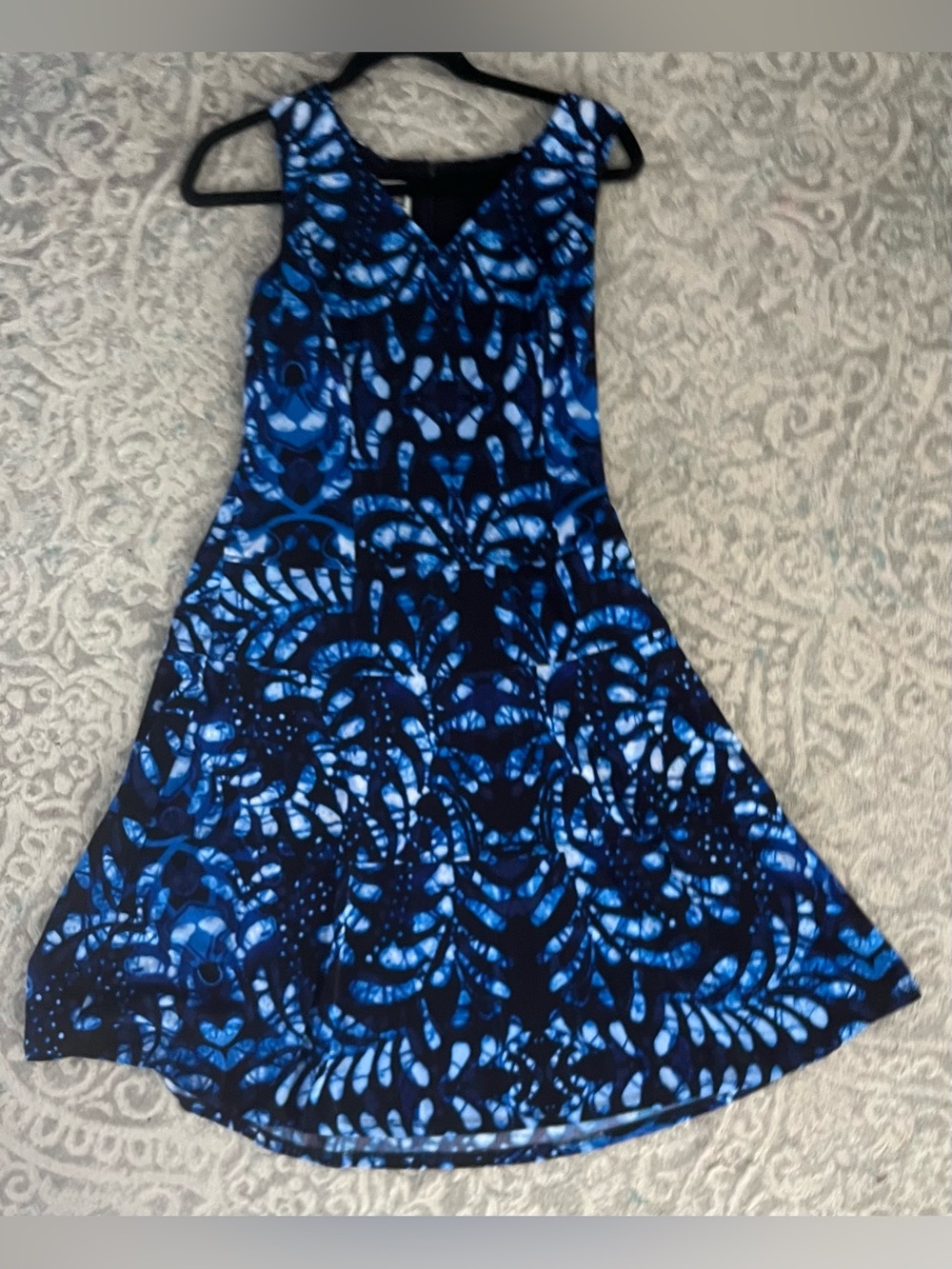 Anne Klein Blue Patterned Sleeveless Midi Dress